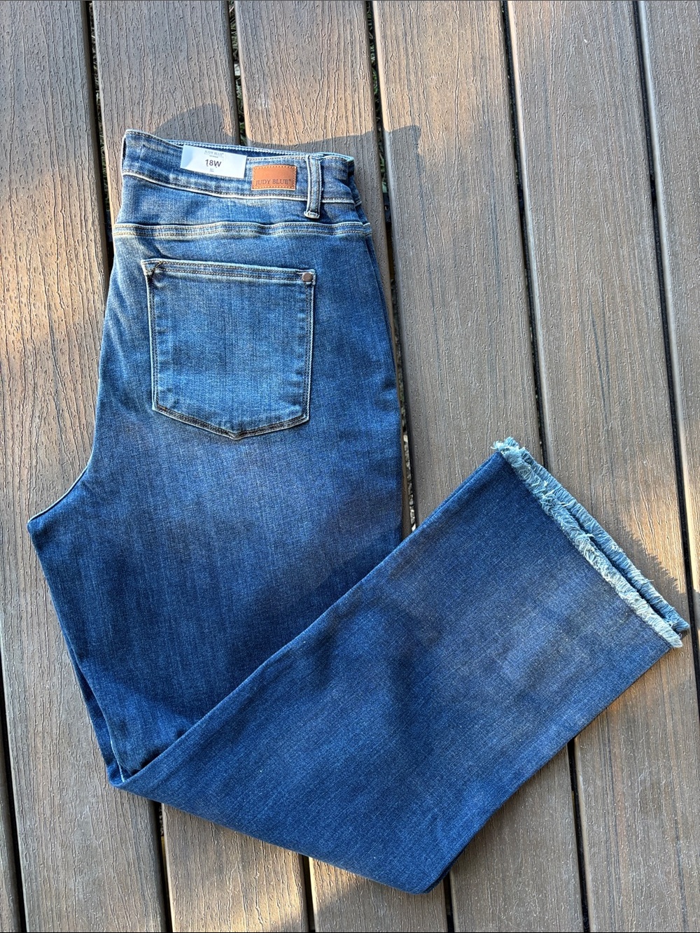 NWT Judy Blue High Rise Wide Leg Raw Hem Button Fly Jeans Size 18W JB82503DK-PL